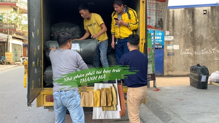 Chúng tôi giao hàng hóa nhanh chóng trên toàn quốc, nhận hàng thanh toán