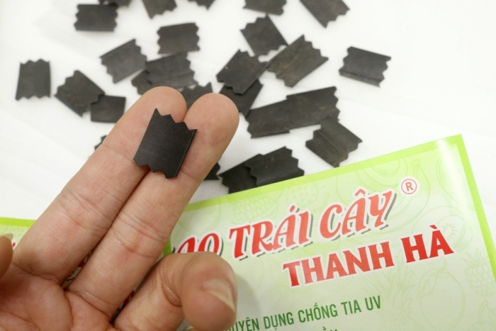 Nút cao su răng cưa màu đen đặc trưng của thương hiệu Thanh Hà